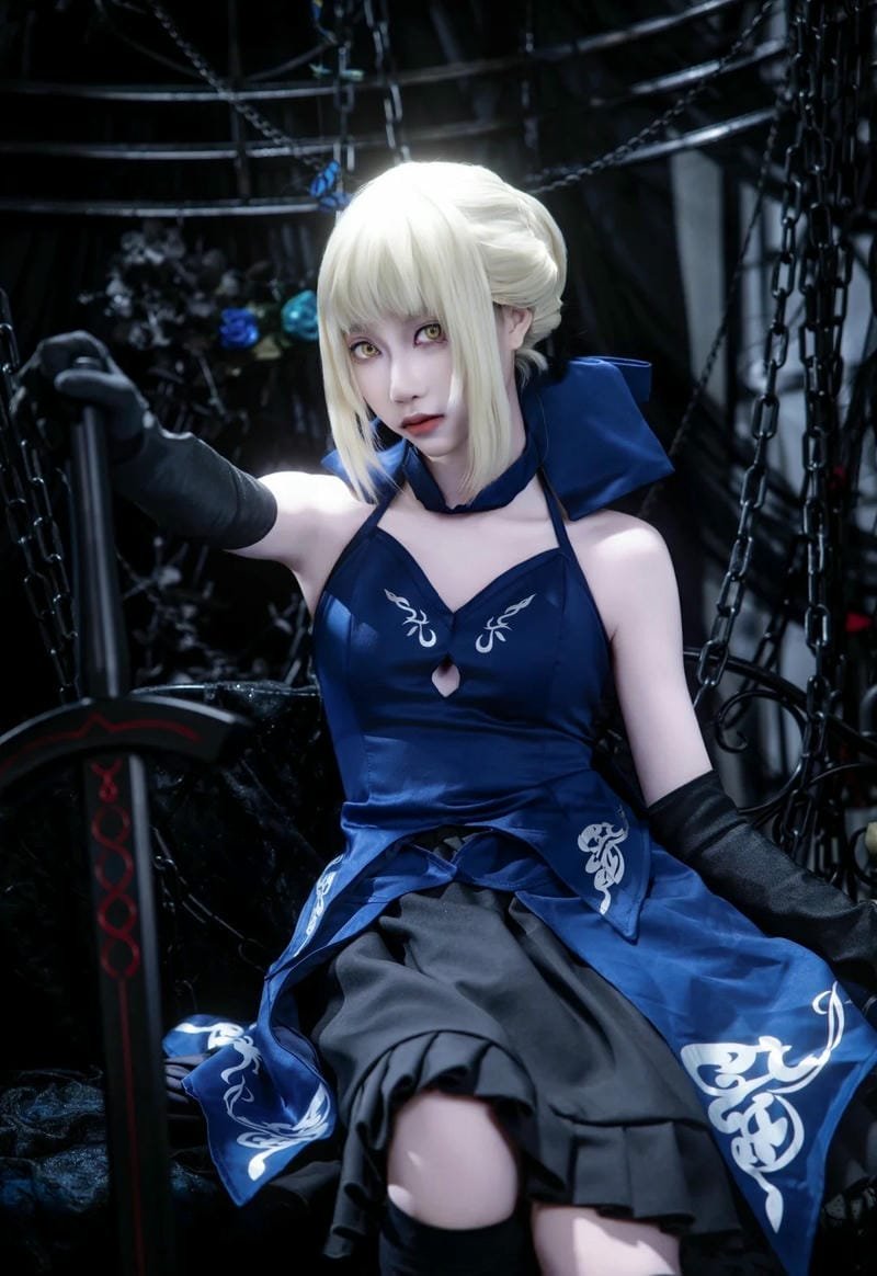 cosplay saber