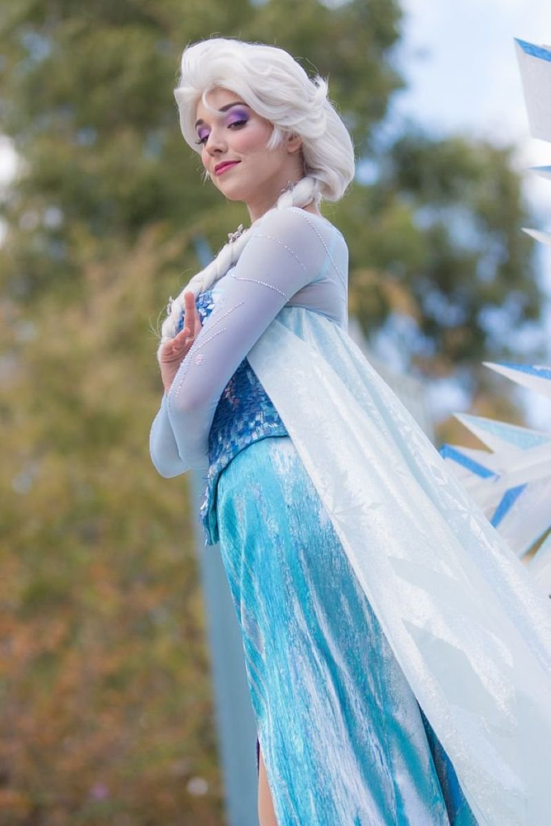 elsa cosplay (12)