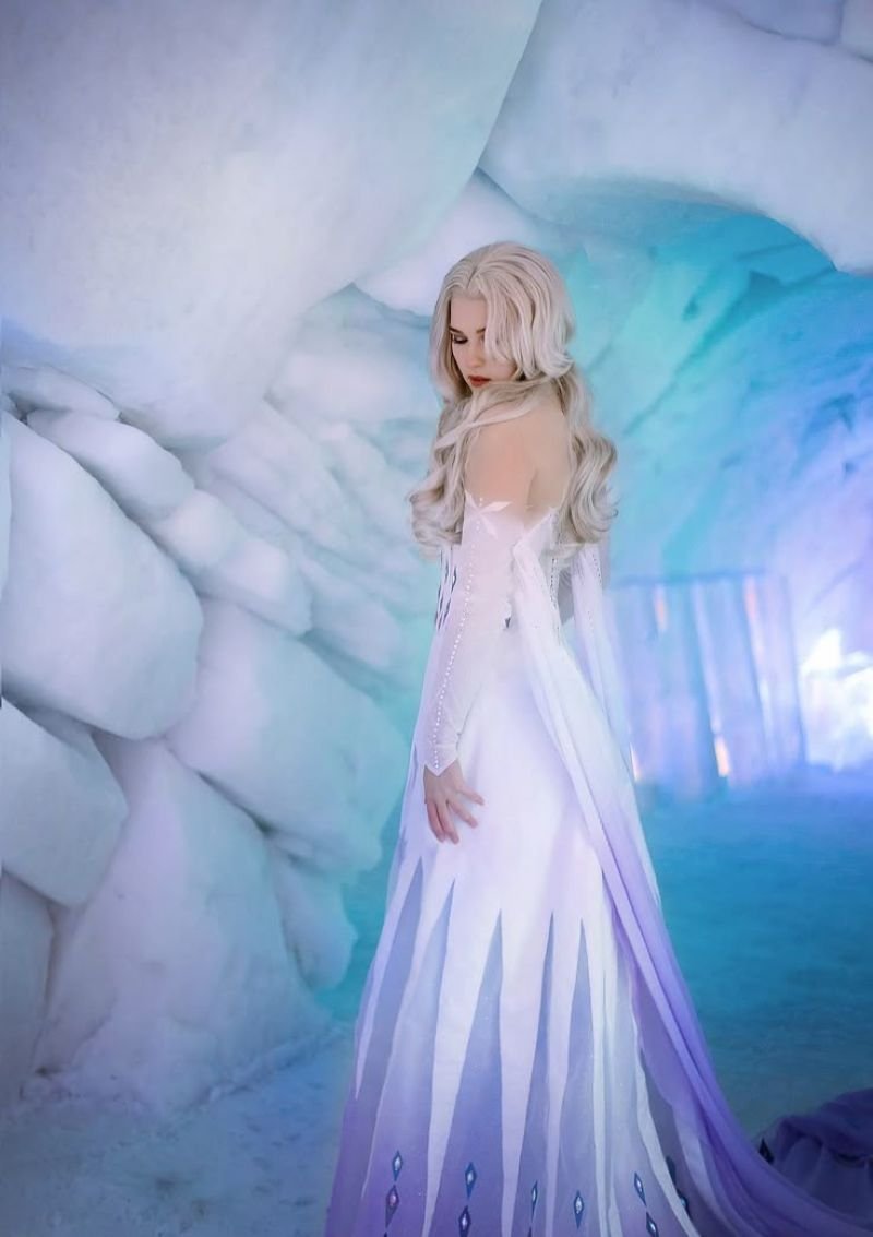 elsa cosplay (3)