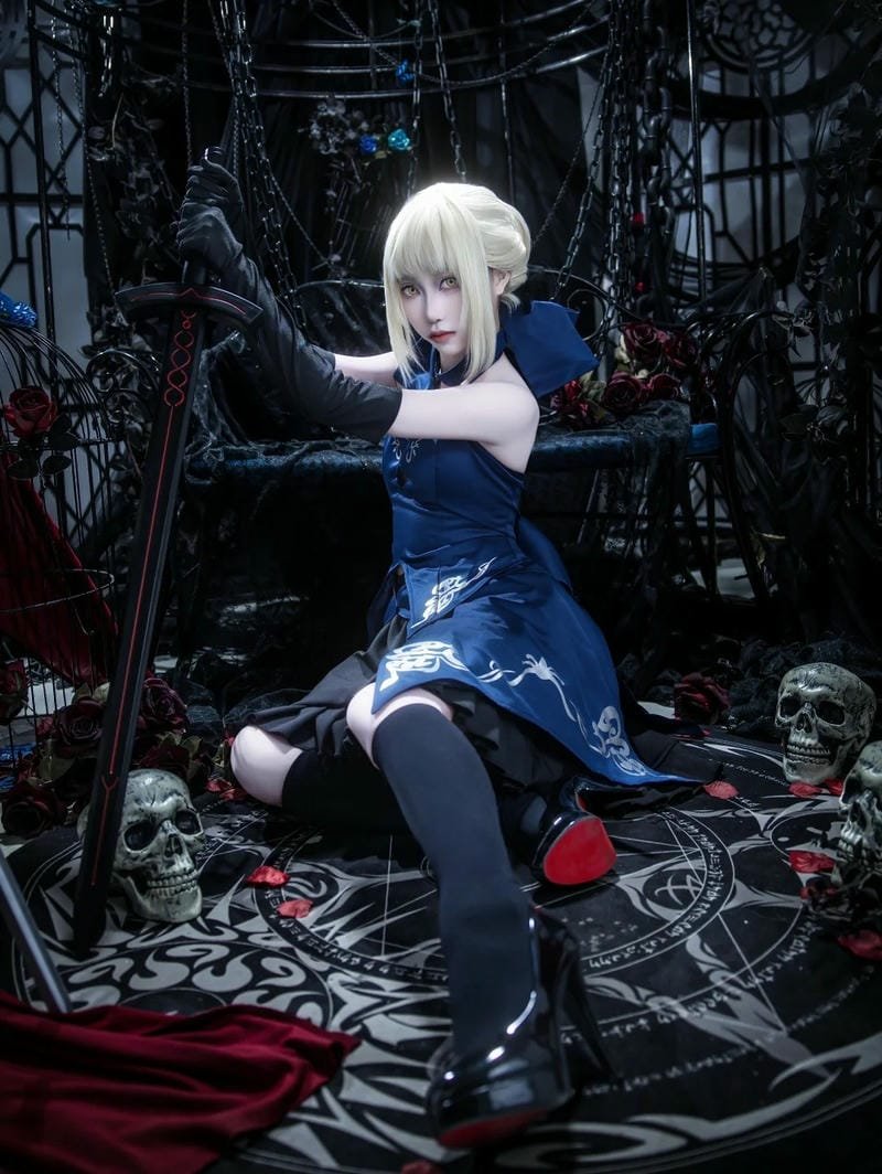 saber cosplay (19)