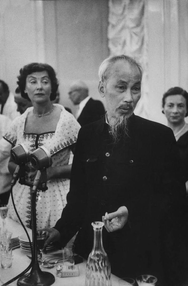 ảnh bác hồ đen trắng (28)