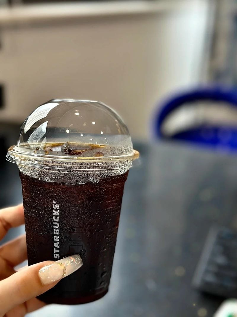 ảnh ly cafe đen đá