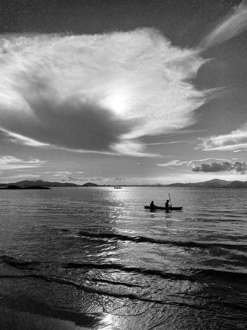 ảnh biển đen trắng (24)