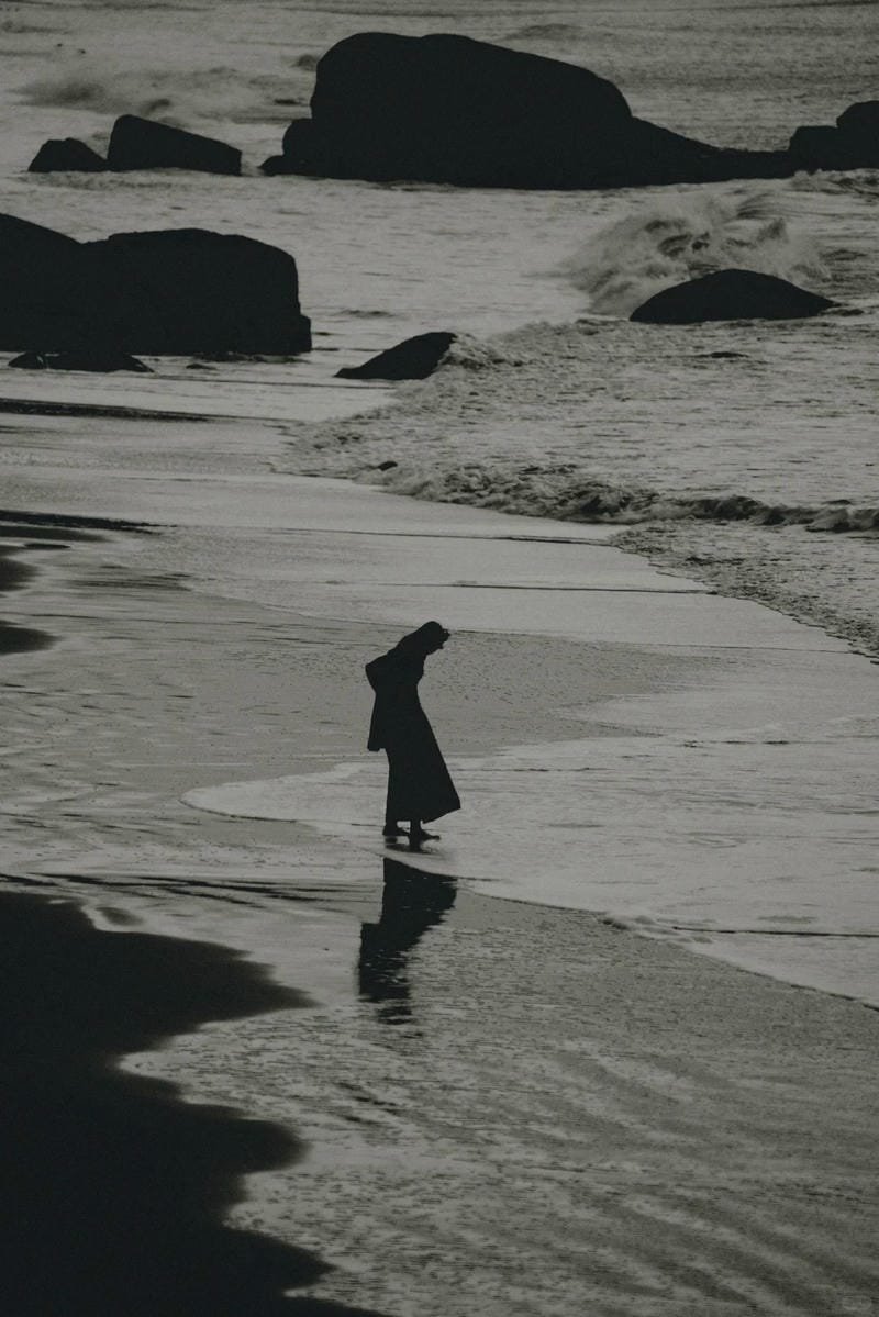 ảnh biển đen trắng (32)