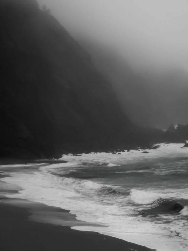 ảnh biển đen trắng (5)