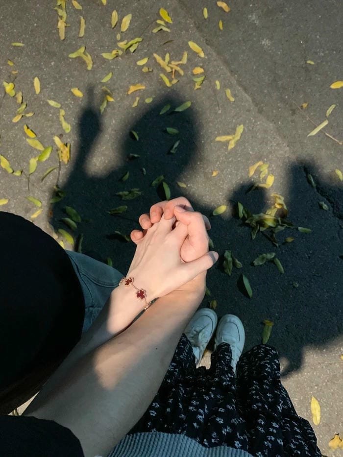ảnh nắm tay người yêu (16) ảnh nắm tay người yêu (16)