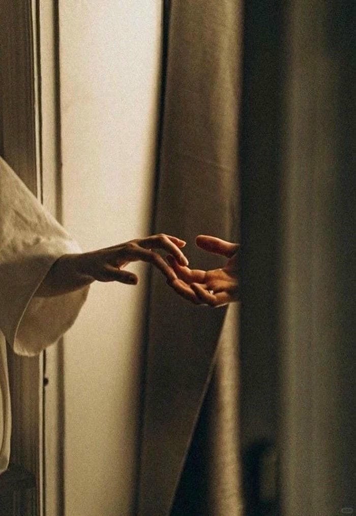 ảnh nắm tay người yêu (20) ảnh nắm tay người yêu (20)