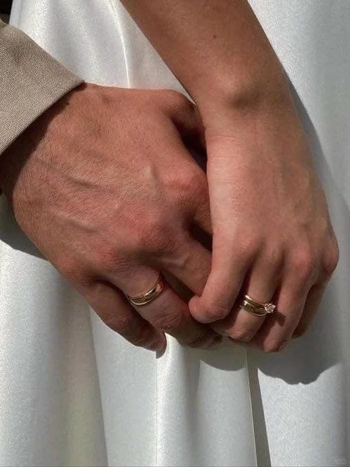 ảnh nắm tay người yêu (32) ảnh nắm tay người yêu (32)