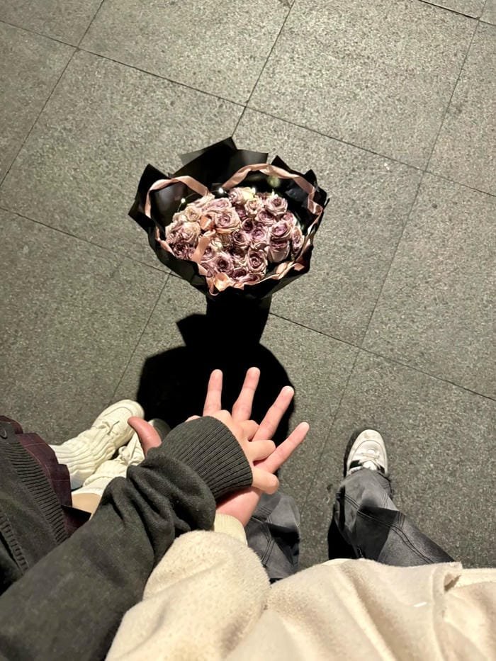 ảnh nắm tay người yêu (36) ảnh nắm tay người yêu (36)