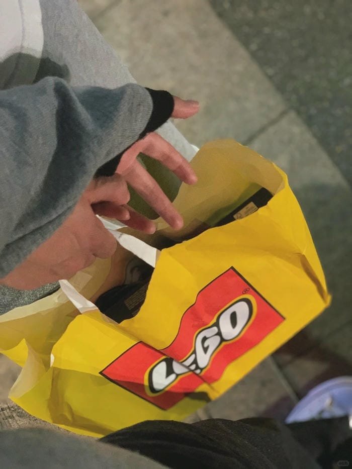 ảnh nắm tay nhau thật (14)