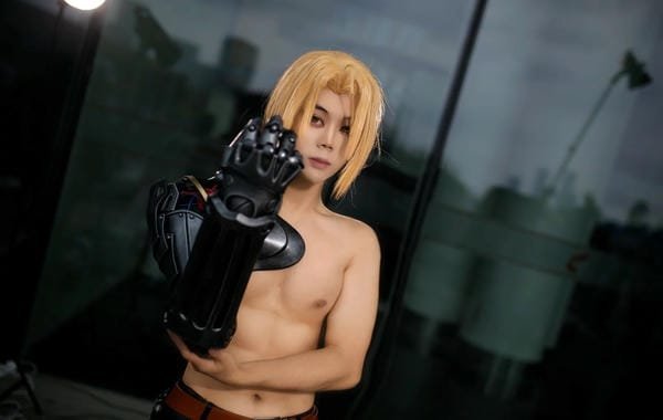 edward elric cosplay (27) edward elric cosplay (27)