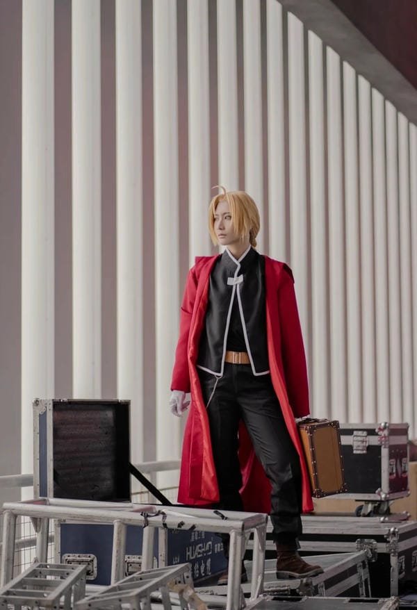 edward elric cosplay (29) edward elric cosplay (29)