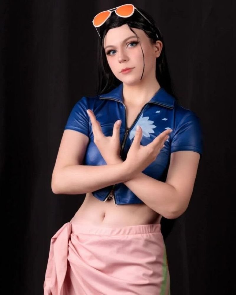 nico robin cosplay (1) nico robin cosplay (1)