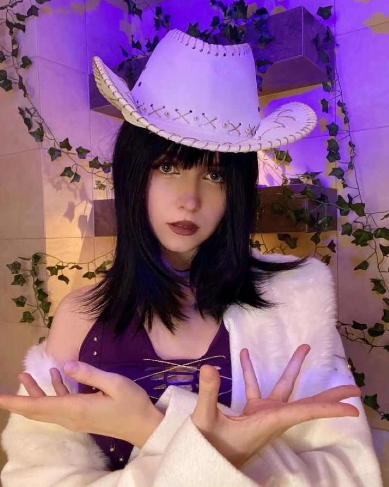 nico robin cosplay (21) nico robin cosplay (21)