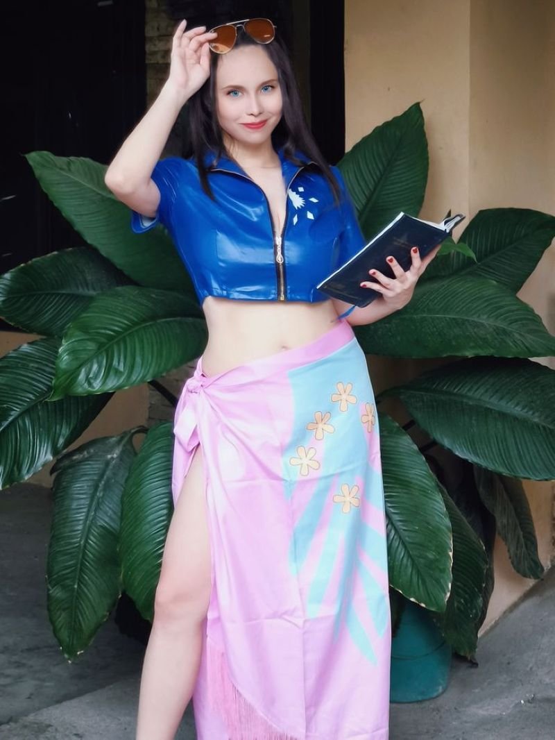 nico robin cosplay (26) nico robin cosplay (26)