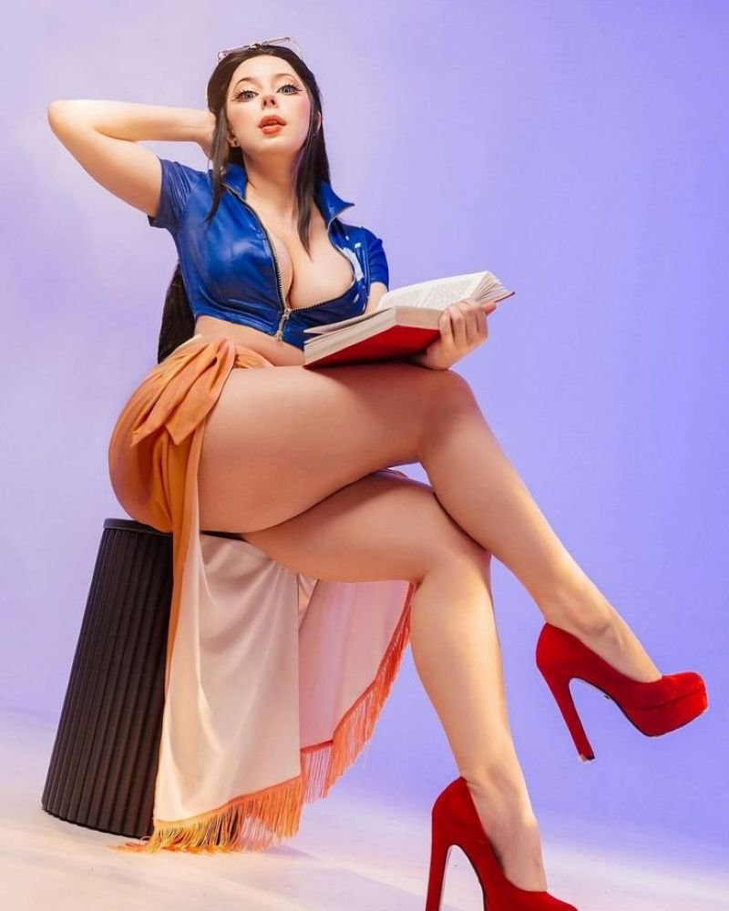 nico robin cosplay (40) nico robin cosplay (40)