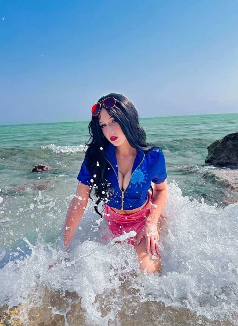 nico robin sexy cosplay​