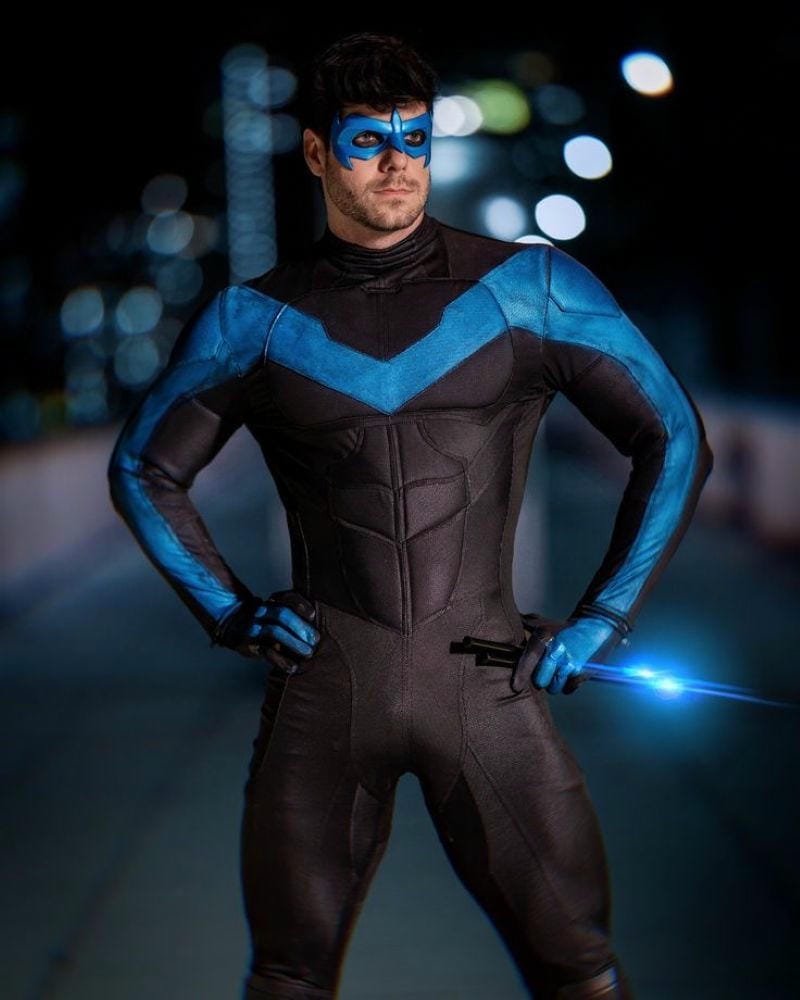nightwing cosplay (15) nightwing cosplay (15)