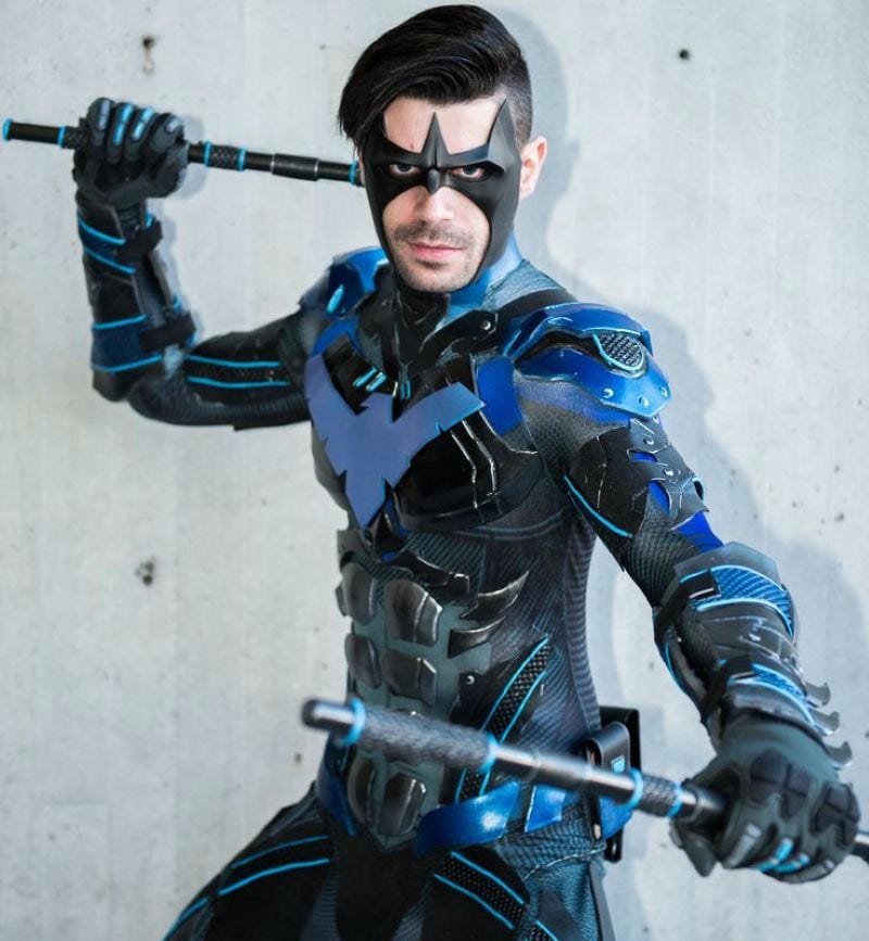nightwing cosplay (23) nightwing cosplay (23)
