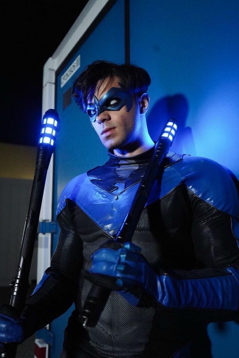 nightwing cosplay (24) nightwing cosplay (24)
