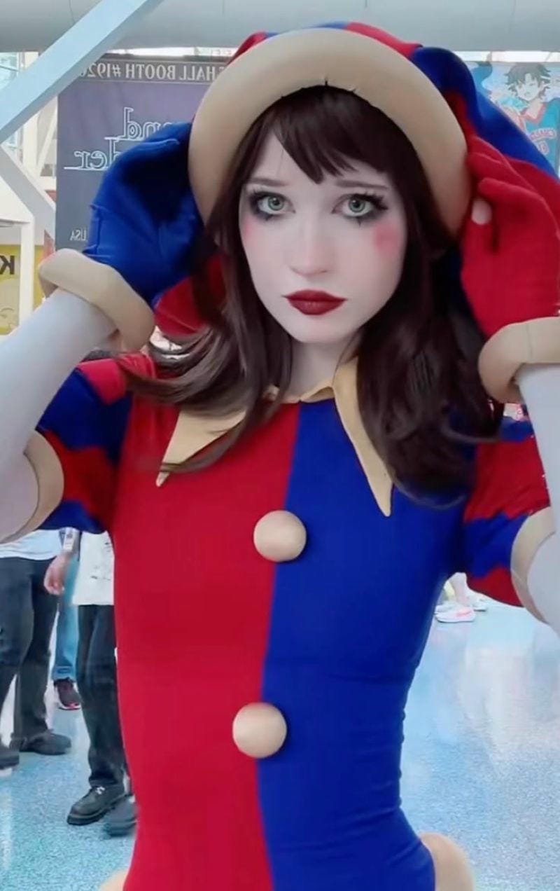 pomni cosplay (10) pomni cosplay (10)