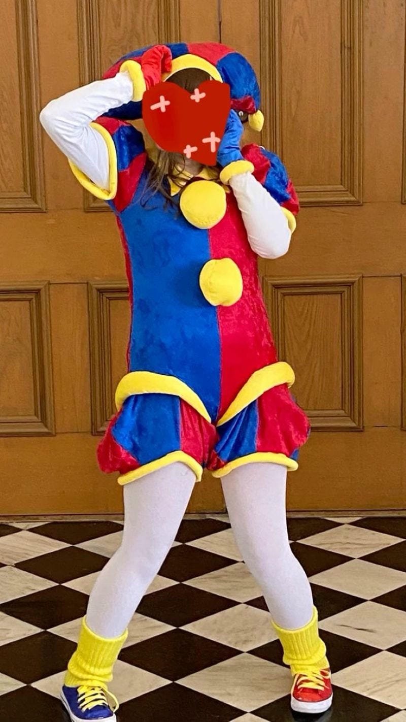 pomni cosplay (13) pomni cosplay (13)