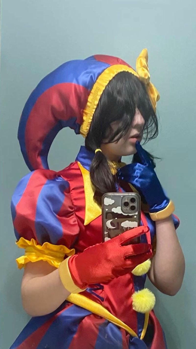 pomni cosplay (16) pomni cosplay (16)