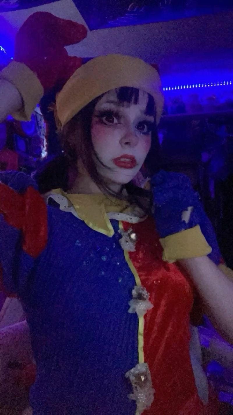 pomni cosplay (24) pomni cosplay (24)