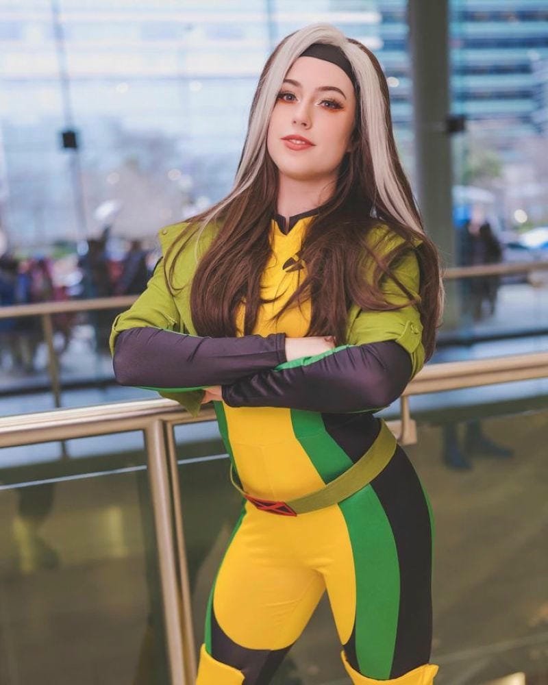 rogue cosplay (22) rogue cosplay (22)