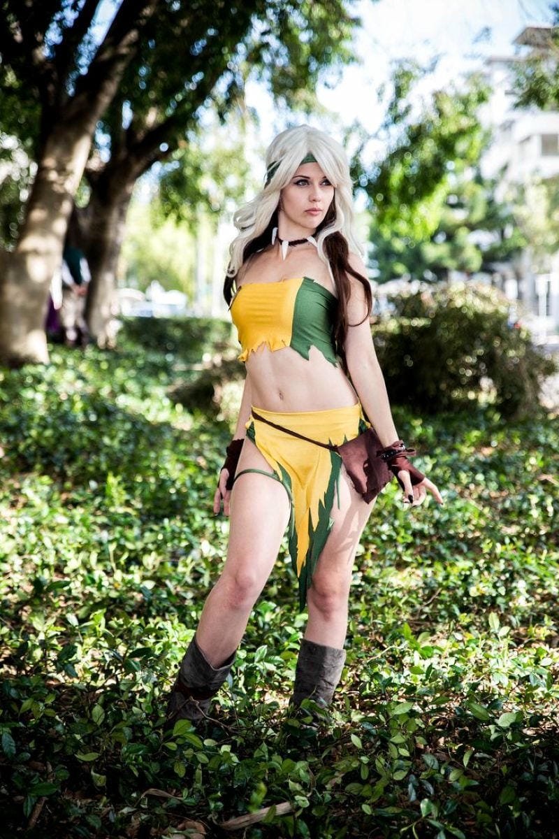rogue cosplay (32) rogue cosplay (32)