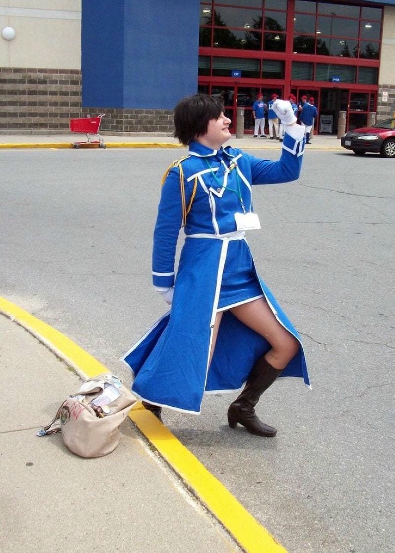 roy mustang cosplay (23)(1) roy mustang cosplay (23)(1)
