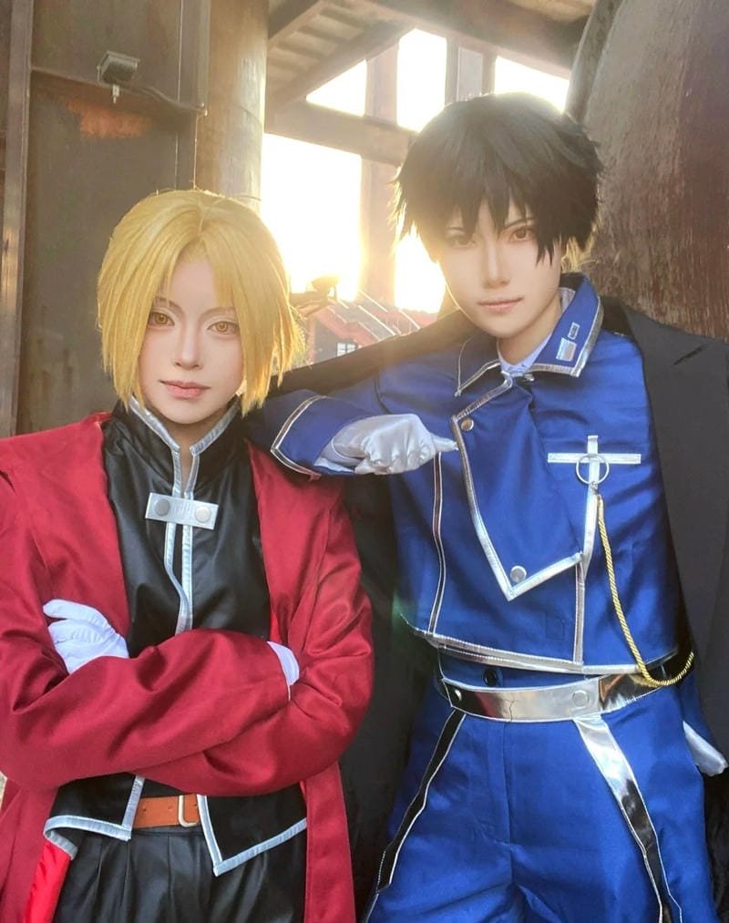 roy mustang cosplay (24) roy mustang cosplay (24)