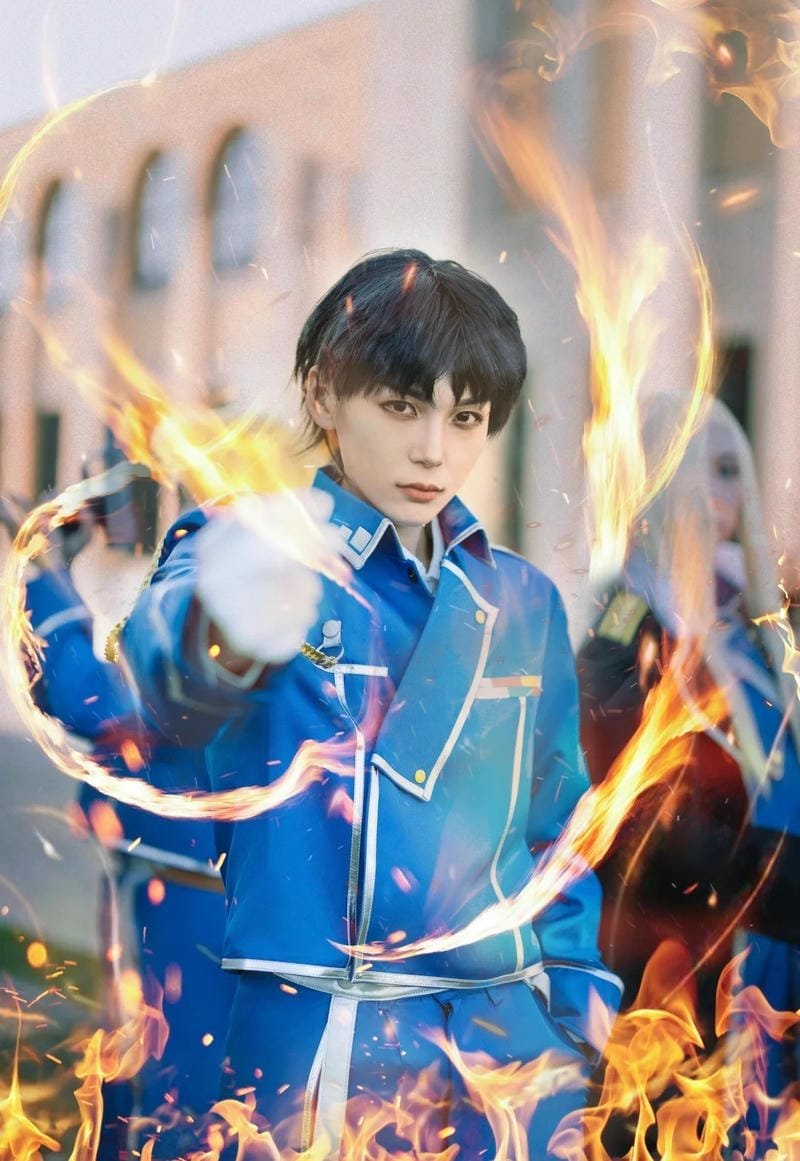 roy mustang cosplay (29) roy mustang cosplay (29)