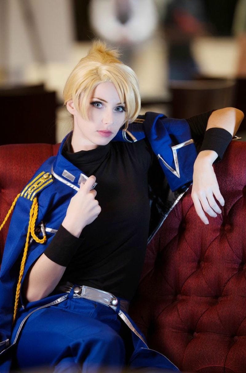 roy mustang cosplay (4) roy mustang cosplay (4)